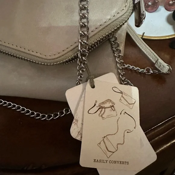 🌺 HOBO Crossbody bag, Wristlet Wallet 💕 - Picture 6 of 9